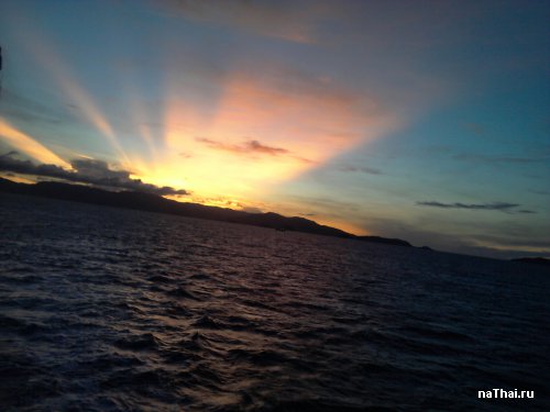 Восход солнца над островом Самуи