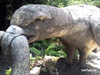 скульптура орла